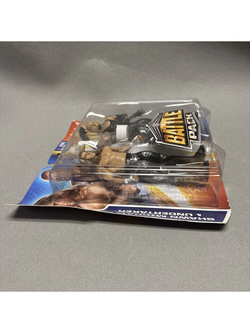 2014 WWE Battle Pack Shawn Michaels & Undertaker Mattel Action Figure Bent Card